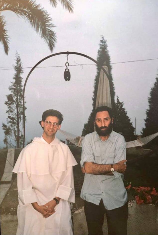 Un frate domenicano intervista Franco Battiato